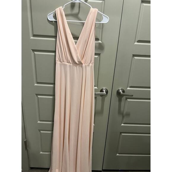 Lulu Dresses & Skirts - Lulu pink Gown